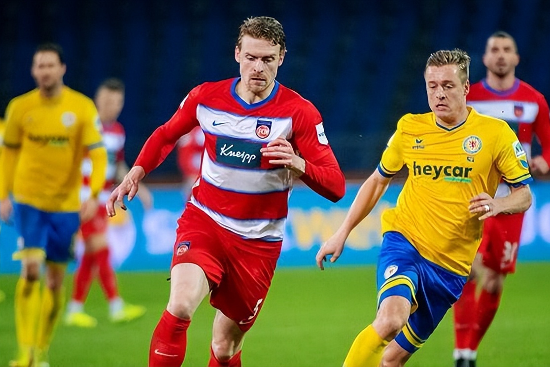 圣埃蒂安逆流而上，主场热情阻击升班马的简单介绍