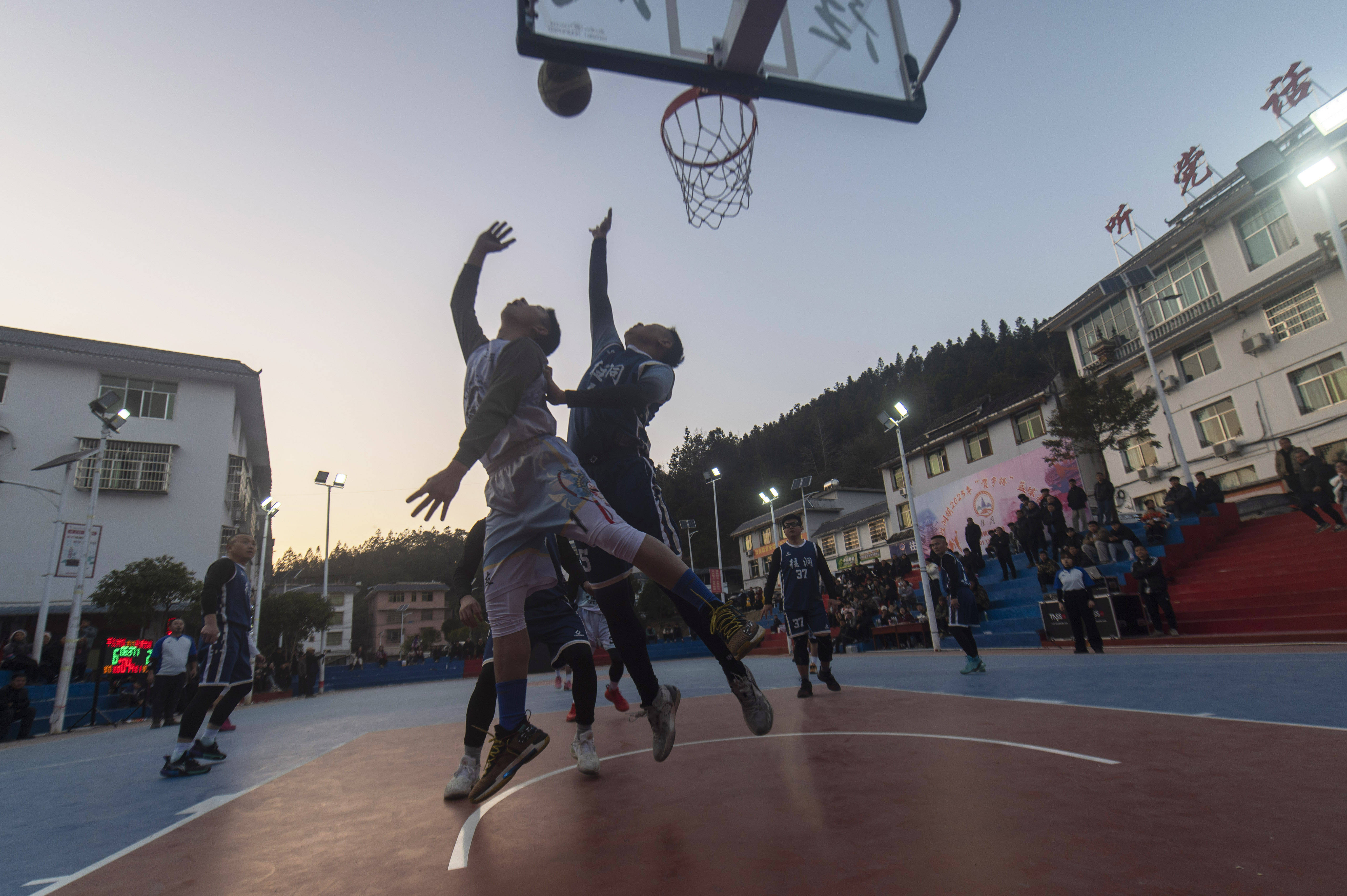 开云体育直播-亚洲职业篮球大赛火热进行中