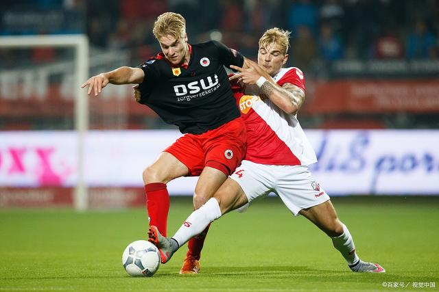 包含里尔新援表现抢眼，成为球队新希望的词条