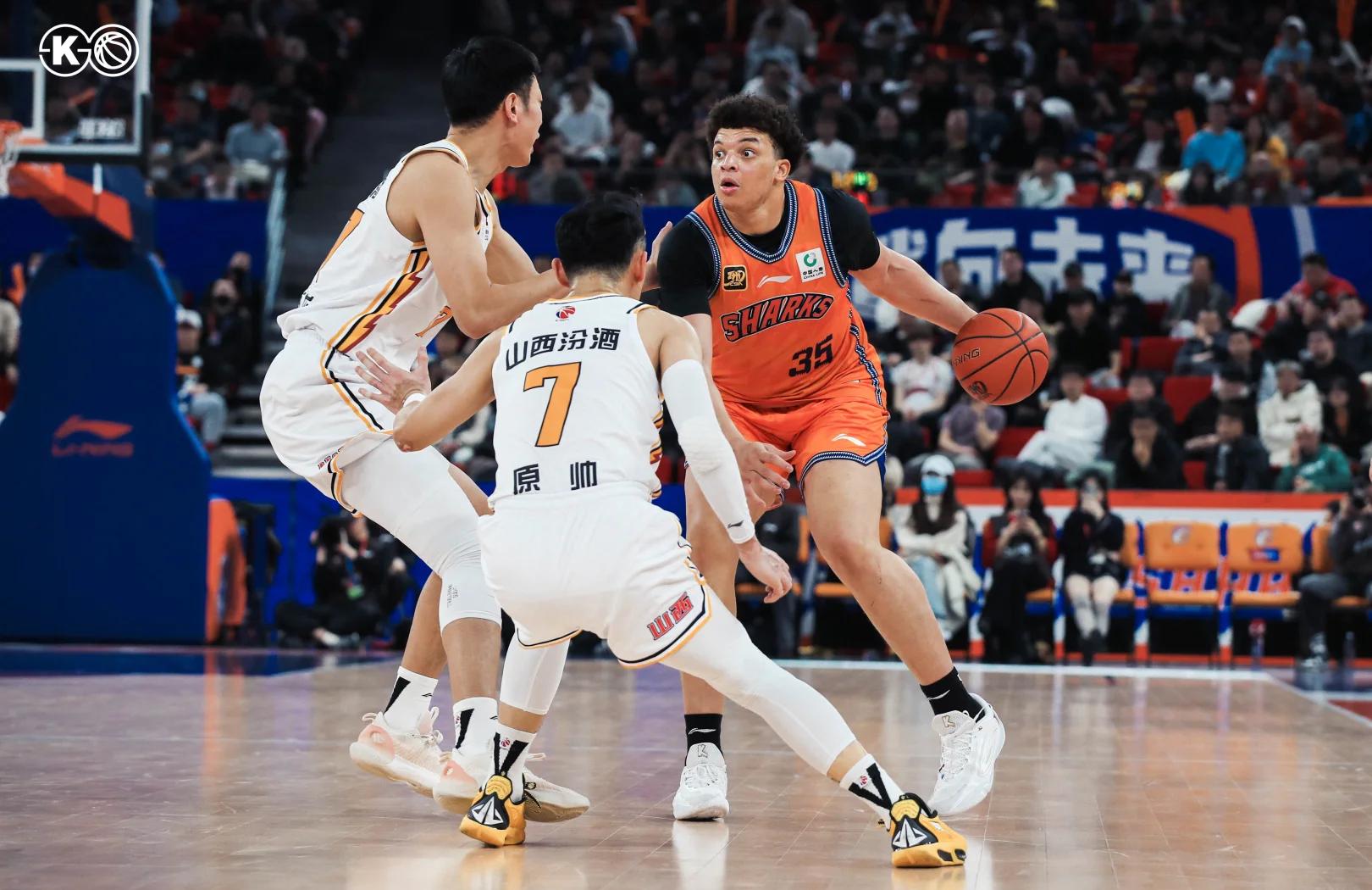 开云体育链接-防守稳健，攻势犀利，打出完美比赛