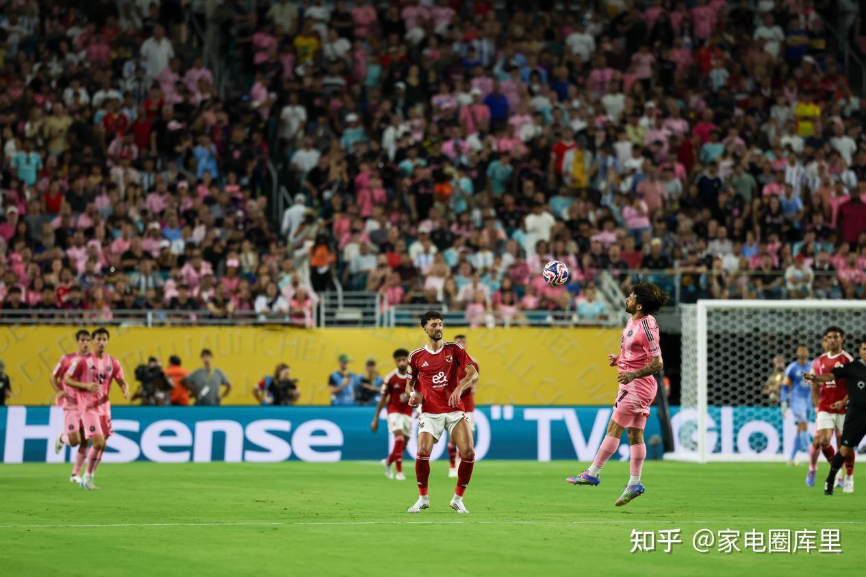 包含全球足球界新闻频频刷新人们视野的词条 包含全球足球界新闻频频刷新人们视野的词条